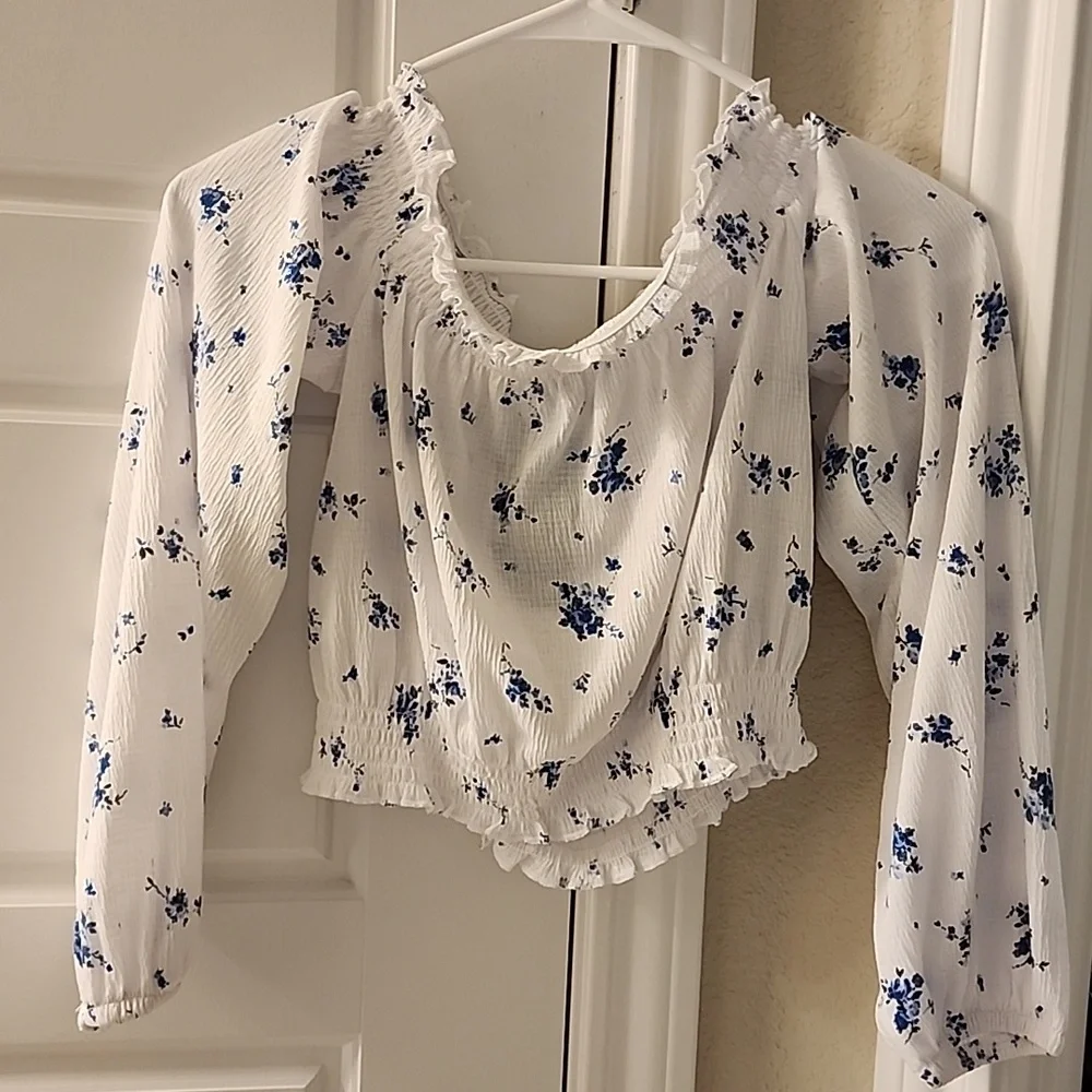 Long sleeve top size S - Picture 1 of 1